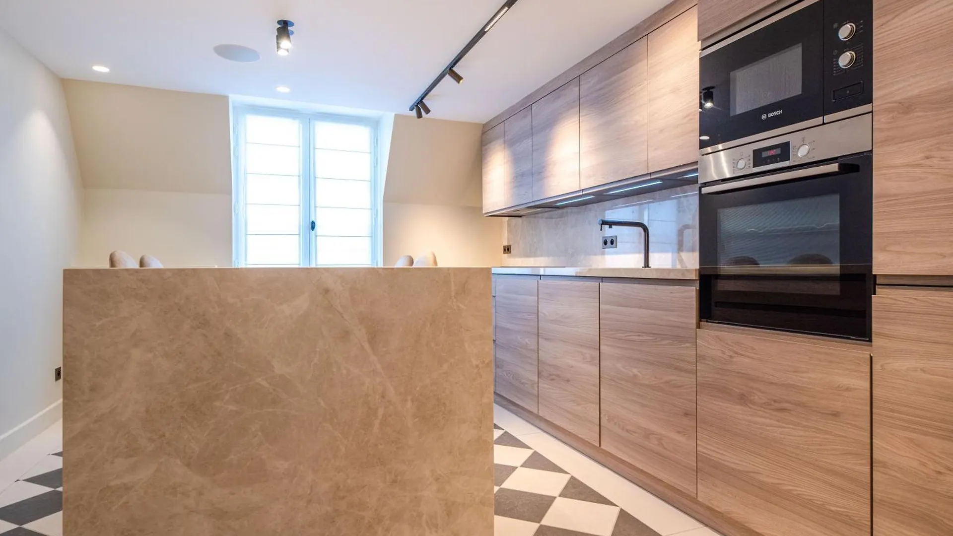 Apartment Louvre Saint Honore Paris