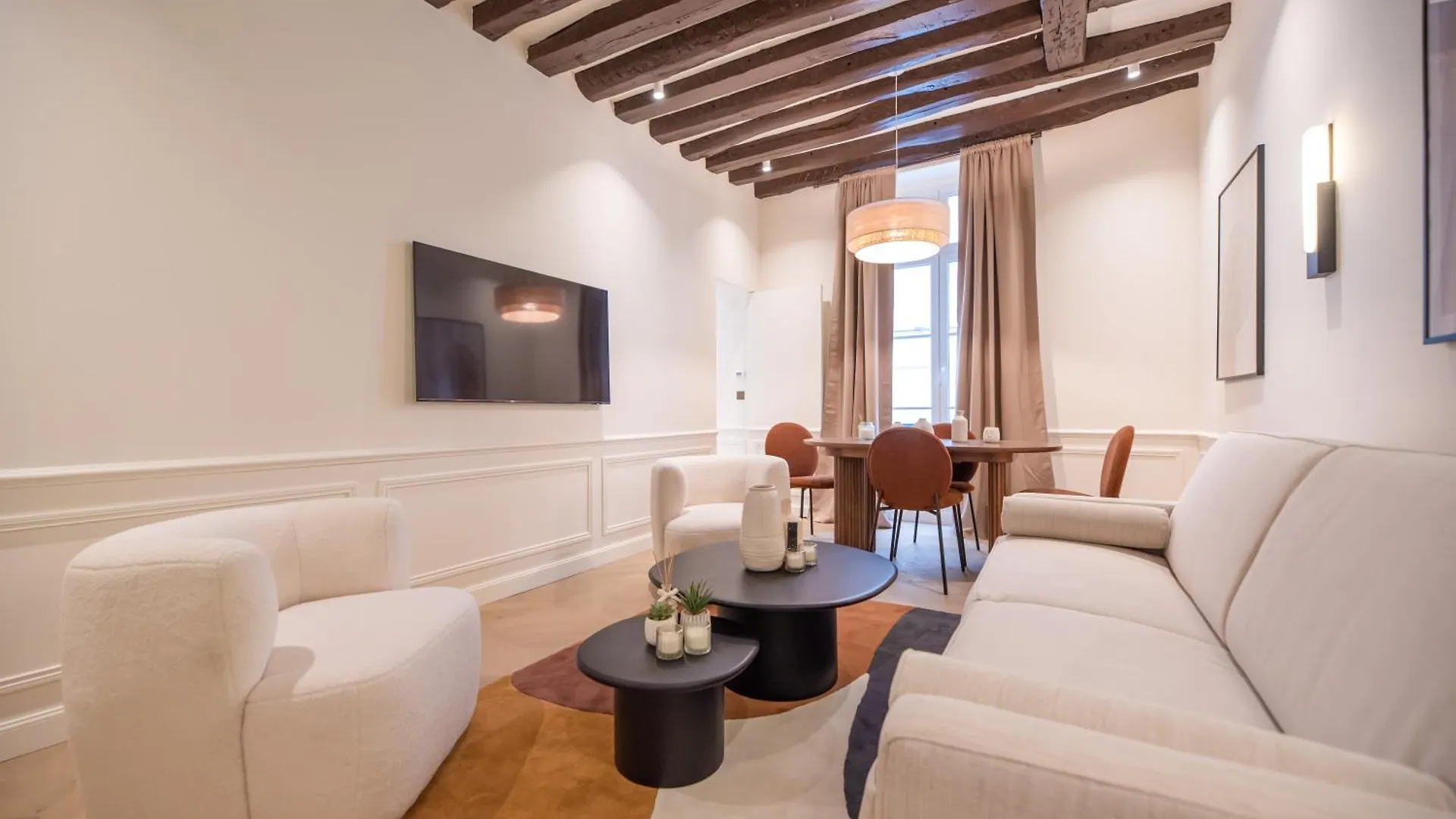 Louvre Saint Honore Apartment Paris